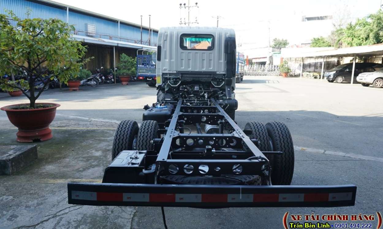 XE TẢI JAC N200S 1.900KG THÙNG KÍN MÁY CUMMINS ĐỜI 2022