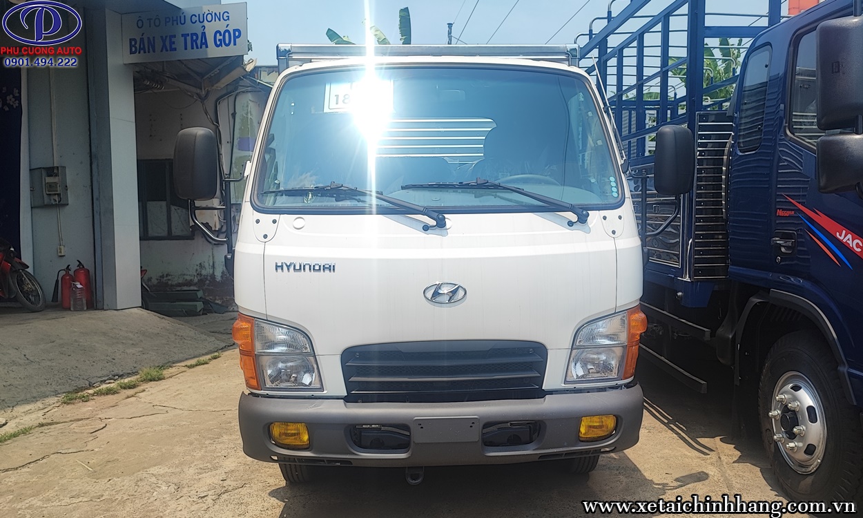 XE TẢI HYUNDAI N250SL 2.35 TẤN THÙNG KÍN ĐỜI 2022