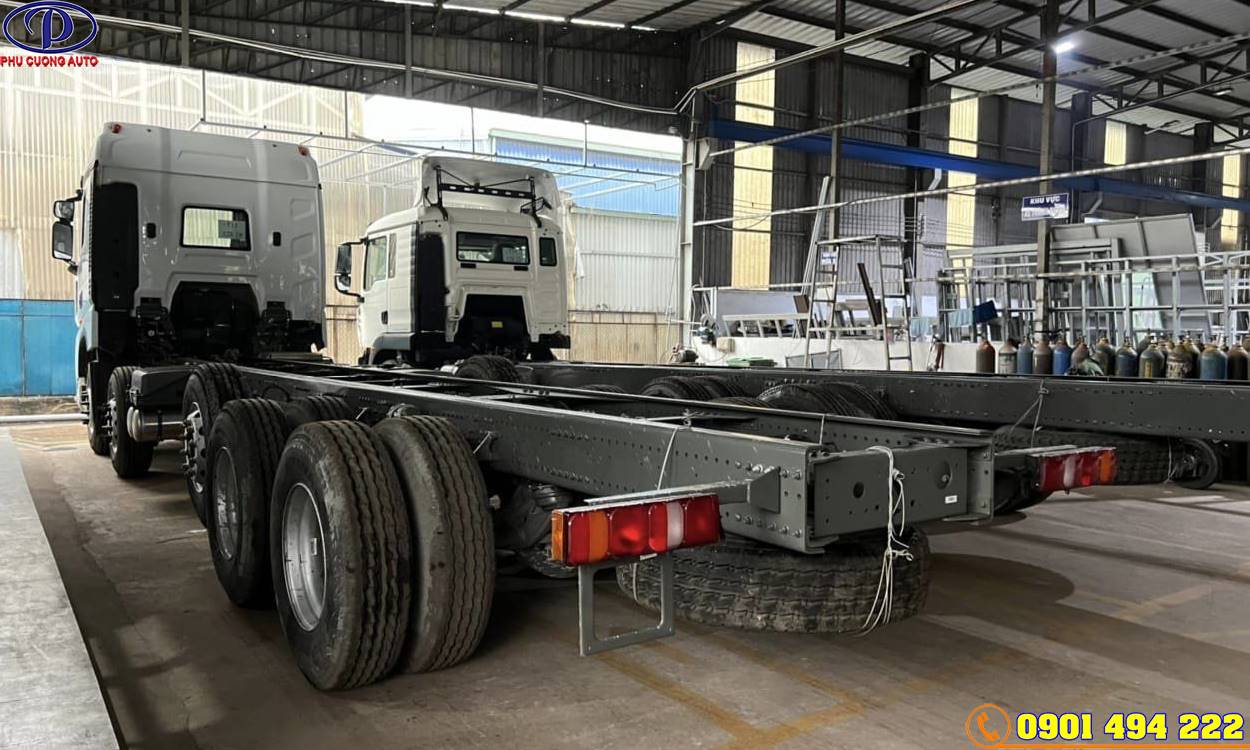 XE TẢI HOWO MAX 4 CHÂN 17.9 TẤN THÙNG BẠT 9M7 ĐỜI 2022