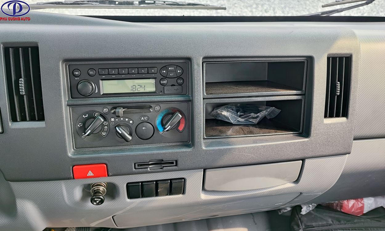 XE TẢI JAC N350 PLUS 3T49 THÙNG KÍN 5M25 ĐỜI 2023