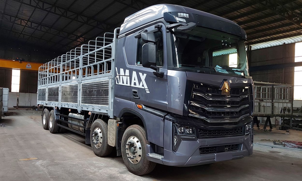 XE TẢI HOWO MAX 4 CHÂN 17.9 TẤN THÙNG BẠT 9M7 ĐỜI 2022