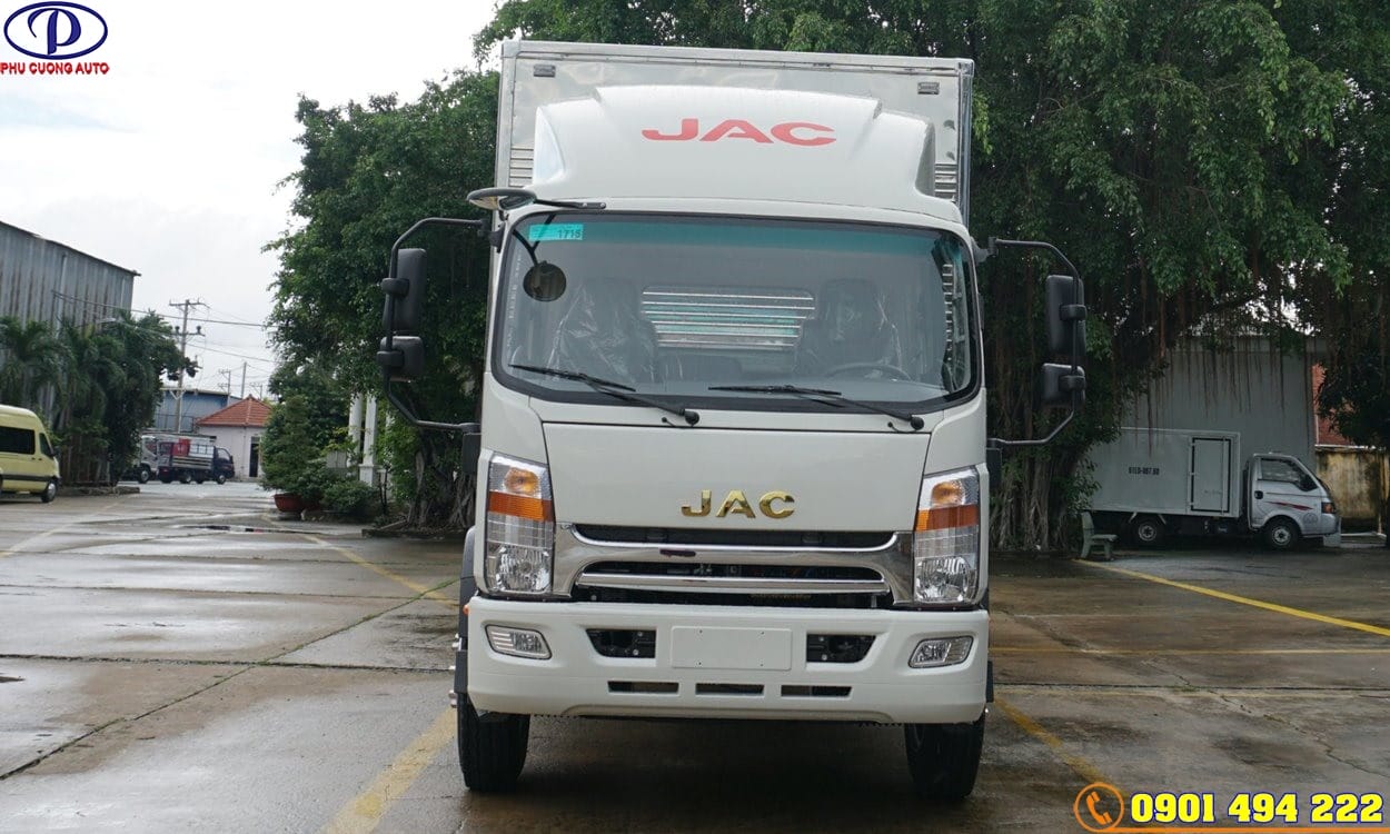 XE TẢI JAC N800S 8 TẤN THÙNG KÍN INOX ĐỜI 2023