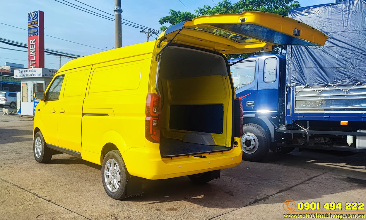 XE TẢI VAN 2 CHỖ SRM 868 MÀU VÀNG ĐỜI 2024 - HỢP MẠNG KIM
