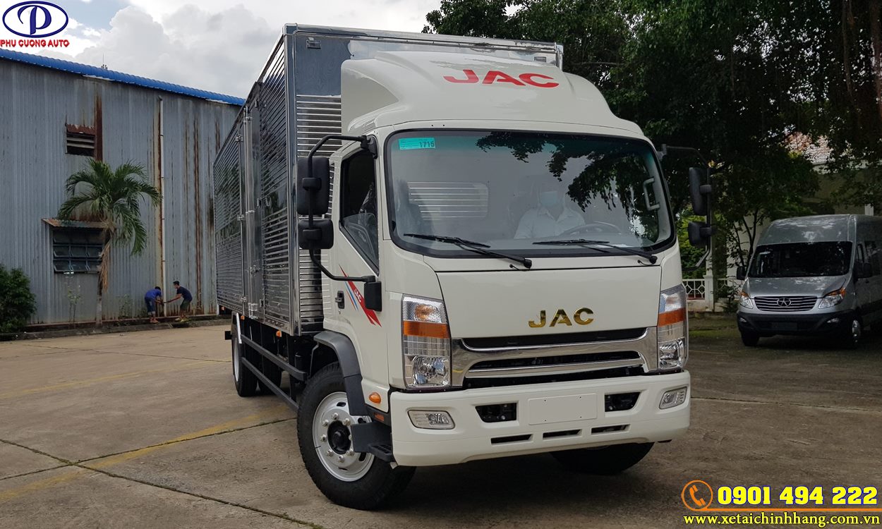 XE JAC N800S 8.5 TẤN THÙNG KÍN MÁY CUMMINS ĐỜI 2024