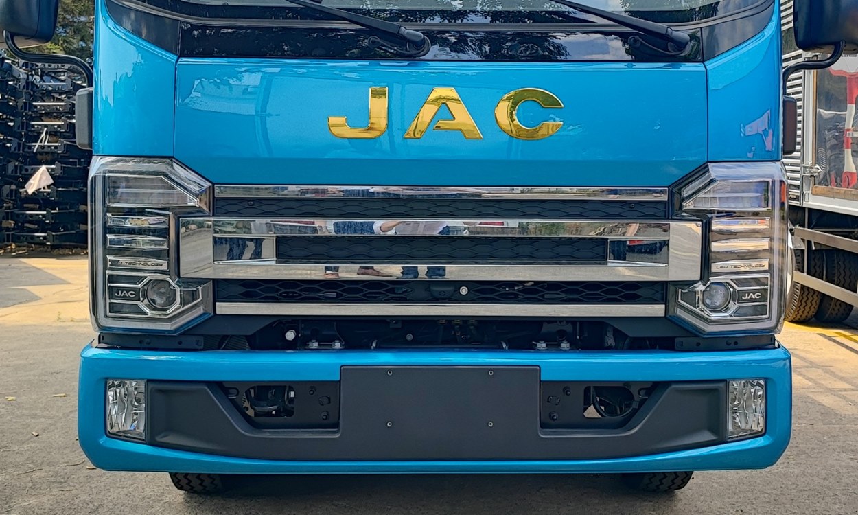 XE JAC N250s E5 2T25 THÙNG BẠT 4M2 MÁY GREEN JET ĐỜI 2024