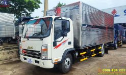 XE TẢI JAC N500 E5 5 TẤN THÙNG KÍN ĐỜI 2025
