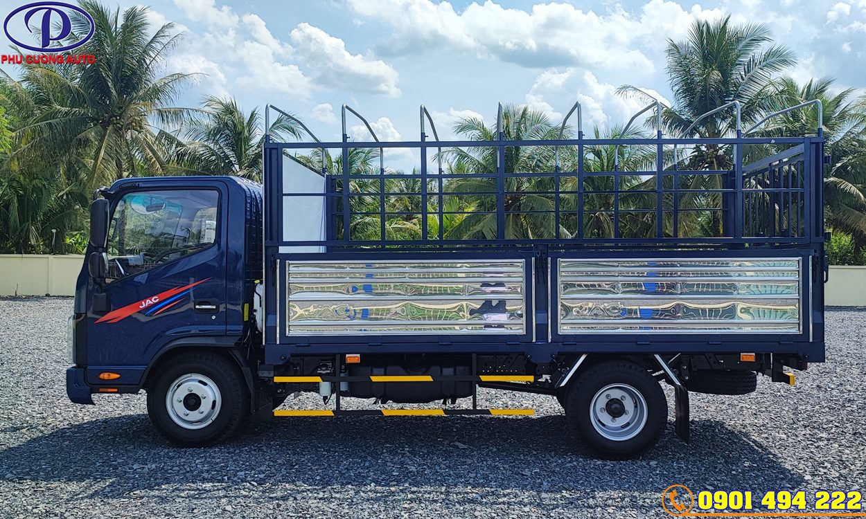 XE TẢI JAC N250S E5 2.250KG THÙNG BẠT 4M2 ĐỜI 2025