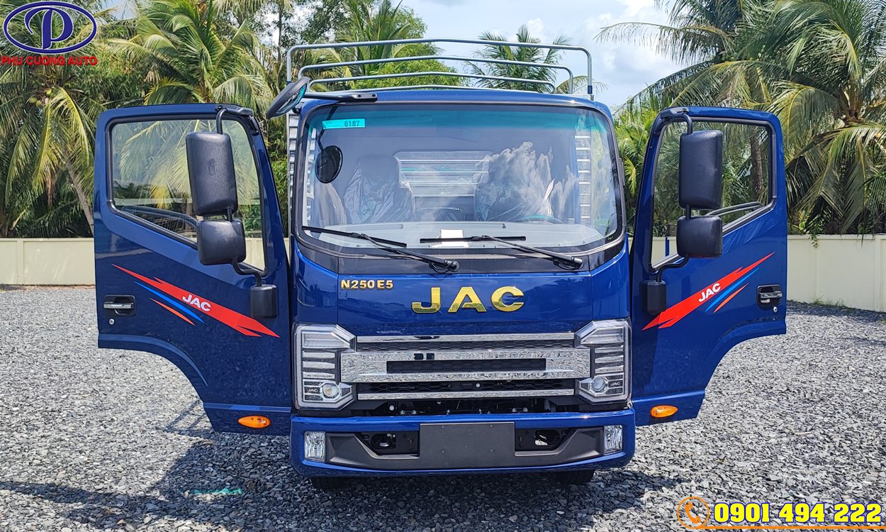 XE TẢI JAC N250S E5 2.250KG THÙNG BẠT 4M2 ĐỜI 2025