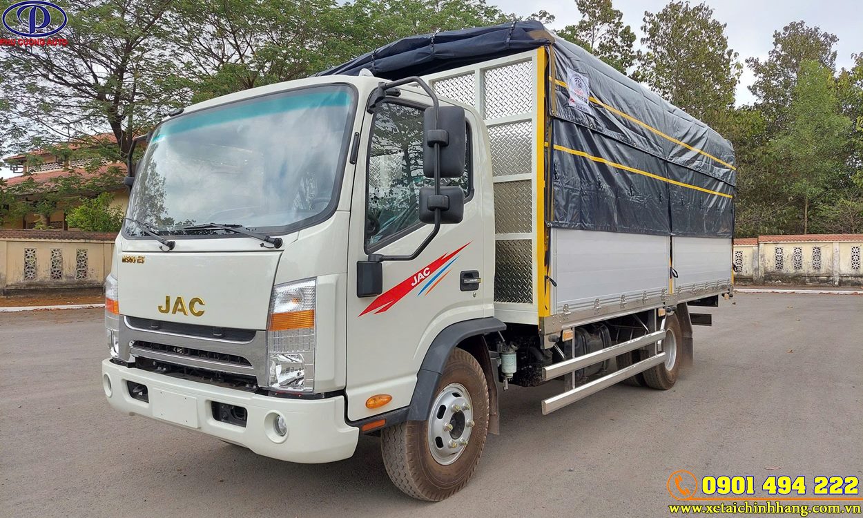 XE TẢI JAC N650 E5 6.8 TẤN THÙNG BẠT BỬNG NHÔM ĐỜI 2025