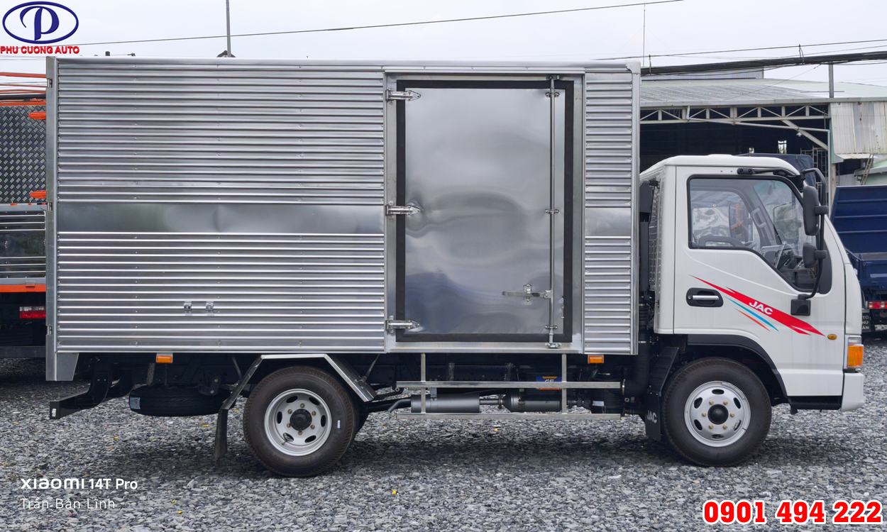 XE TẢI JAC H200 E5 1T99 THÙNG KÍN 3M8 ĐỜI 2025